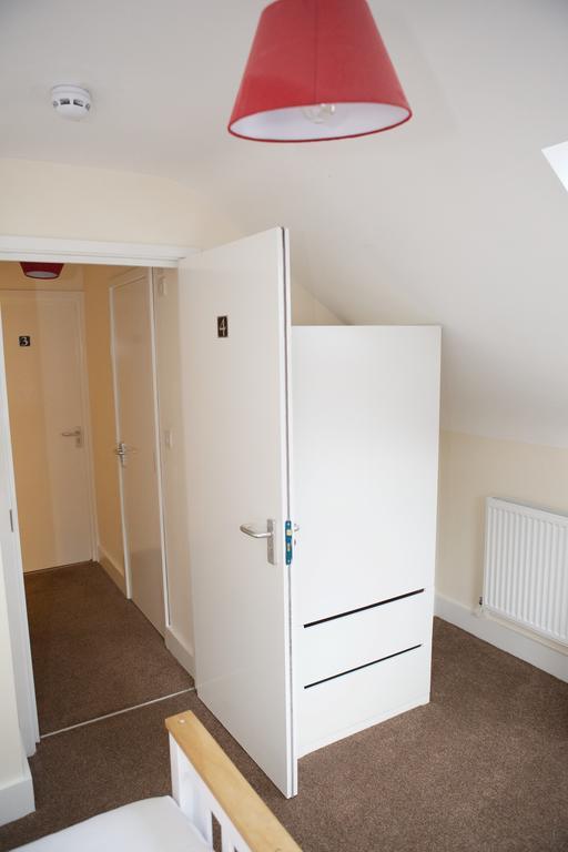 Bristol Serviced Lets - 152/154 Bath Road 部屋 写真