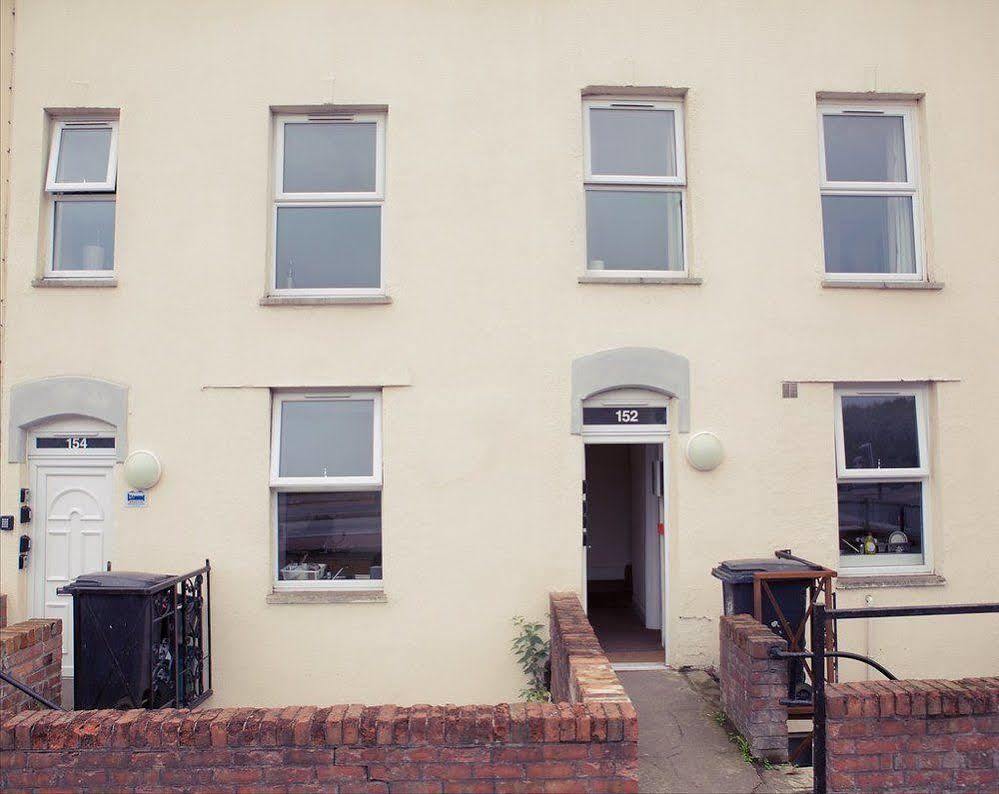 Bristol Serviced Lets - 152/154 Bath Road エクステリア 写真